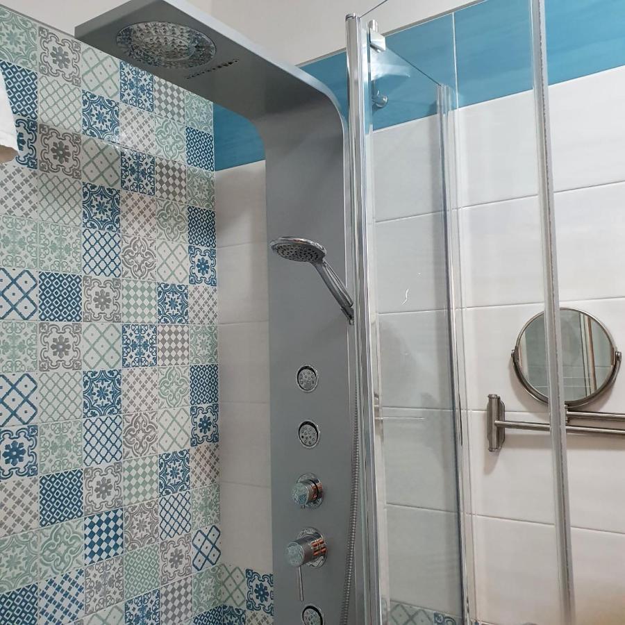 Vittoria Guest House 萨莱诺 外观 照片