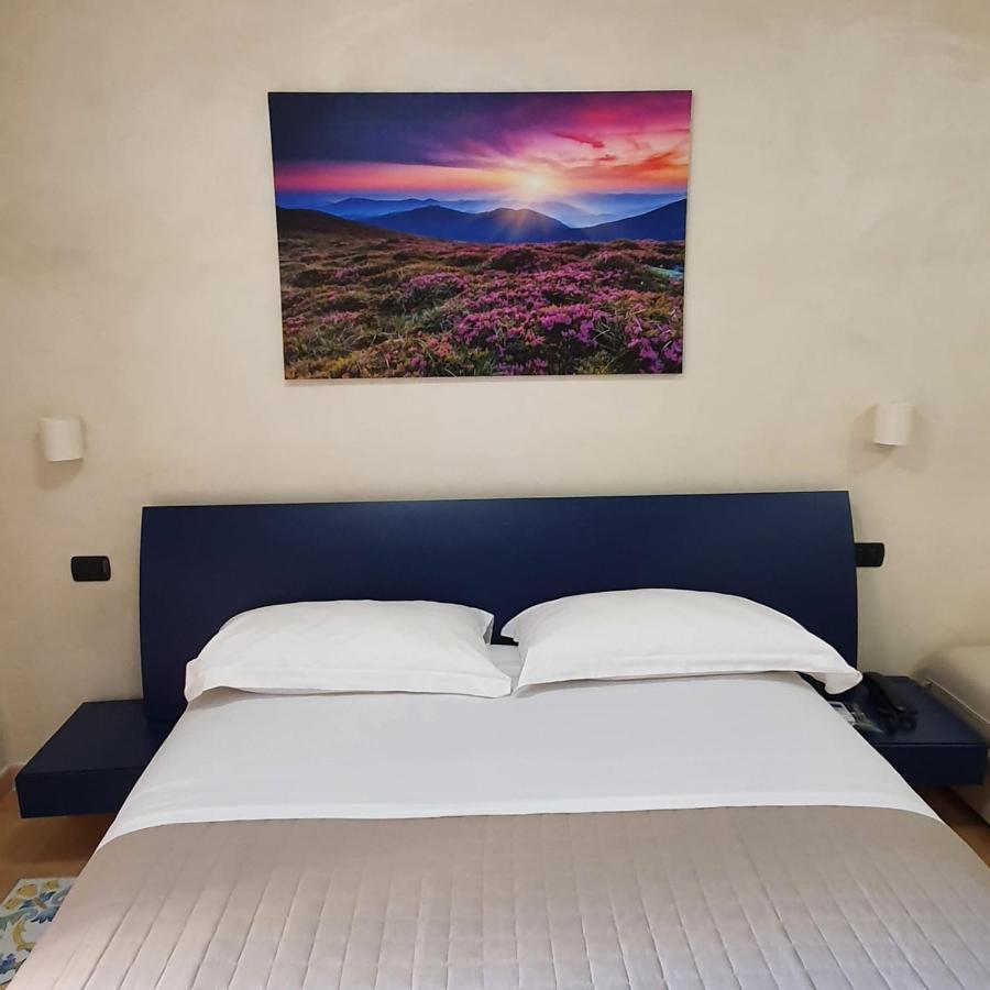 Vittoria Guest House 萨莱诺 外观 照片